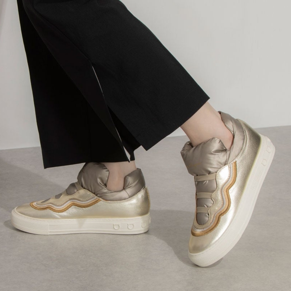 $695 Salvatore Ferragamo Ramona Gold Sneaker Size 9
